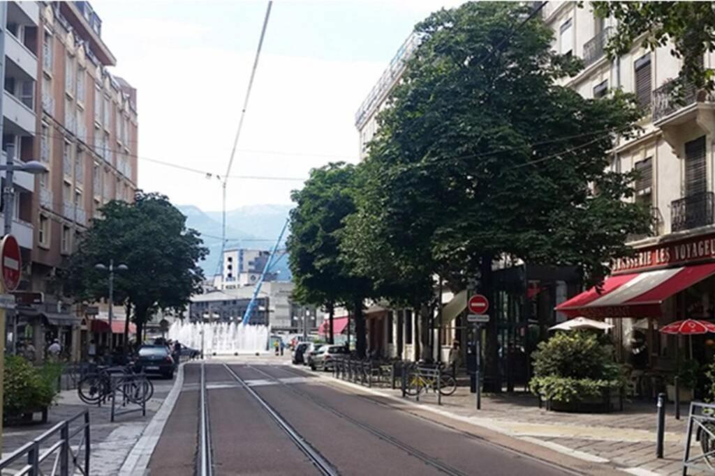 Joli 2 Pieces En Centre Ville , Gare A 50 Metres Гренобль Екстер'єр фото